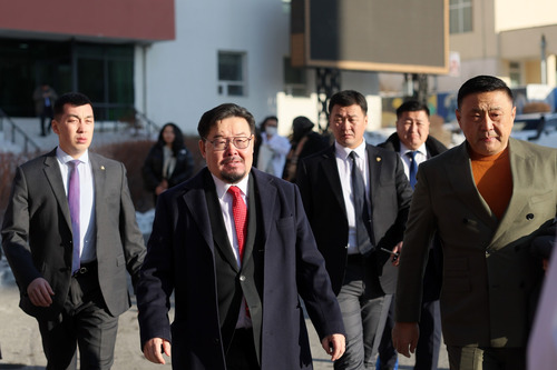 ЕРӨНХИЙ САЙД Г.ЗАНДАНШАТАР ЭД НИЙЦЛИЙН ЛАБОРАТОРИ БАЙГУУЛАХАД ШААРДЛАГАТАЙ САНХҮҮЖИЛТИЙГ ГАЗАР ДЭЭР НЬ ШИЙДВЭРЛЭЛЭЭ